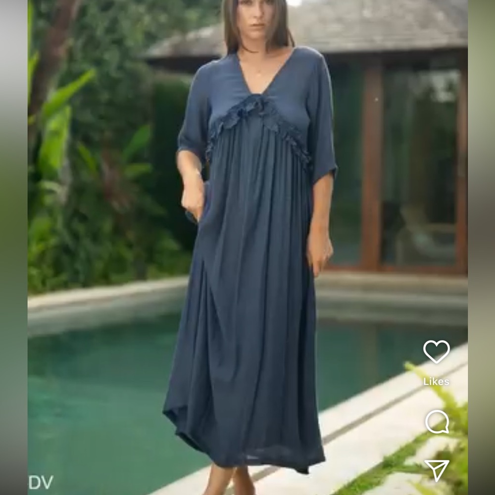 NWOT Gaya Hawaii Silk Maxi Dress